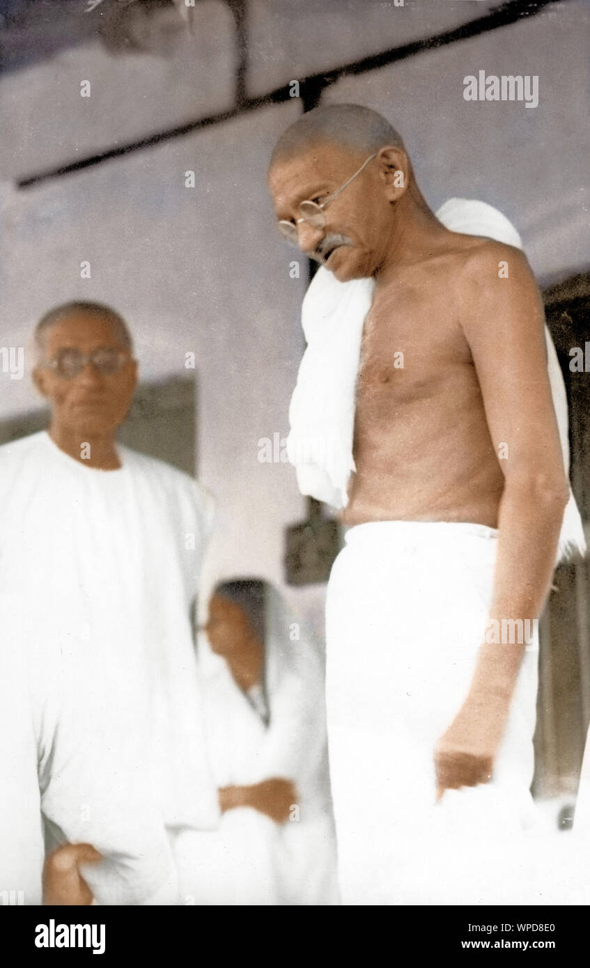 Mahatma Gandhi with Chakravarti Rajagopalachari, Wardha, Maharashtra India, Asia, October 1933 Stock Photo