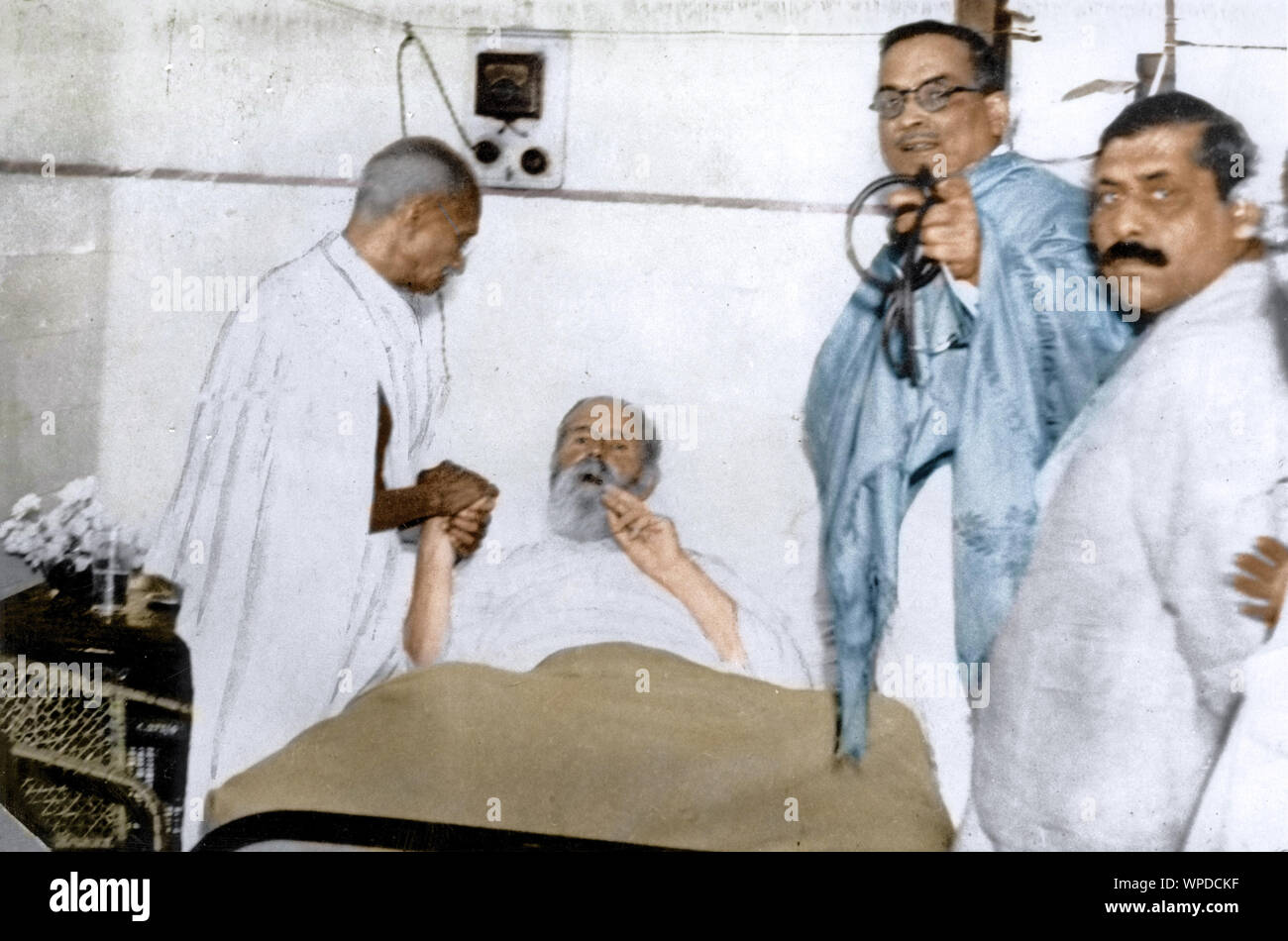 Mahatma Gandhi visiting ailing Charles Freer Andrews, Presidency Hospital, Calcutta, India, Asia, February 19, 1940 Stock Photo