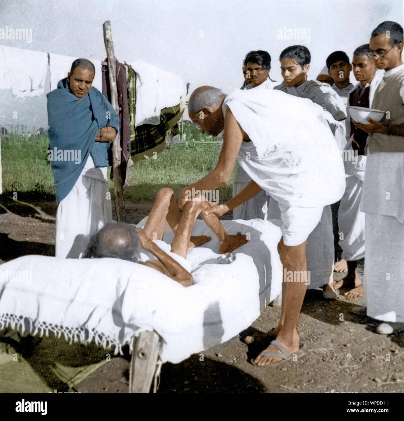 Mahatma Gandhi caring leper patient, Satyagraha Ashram, Wardha, Maharashtra, India, Asia, 1940 Stock Photo
