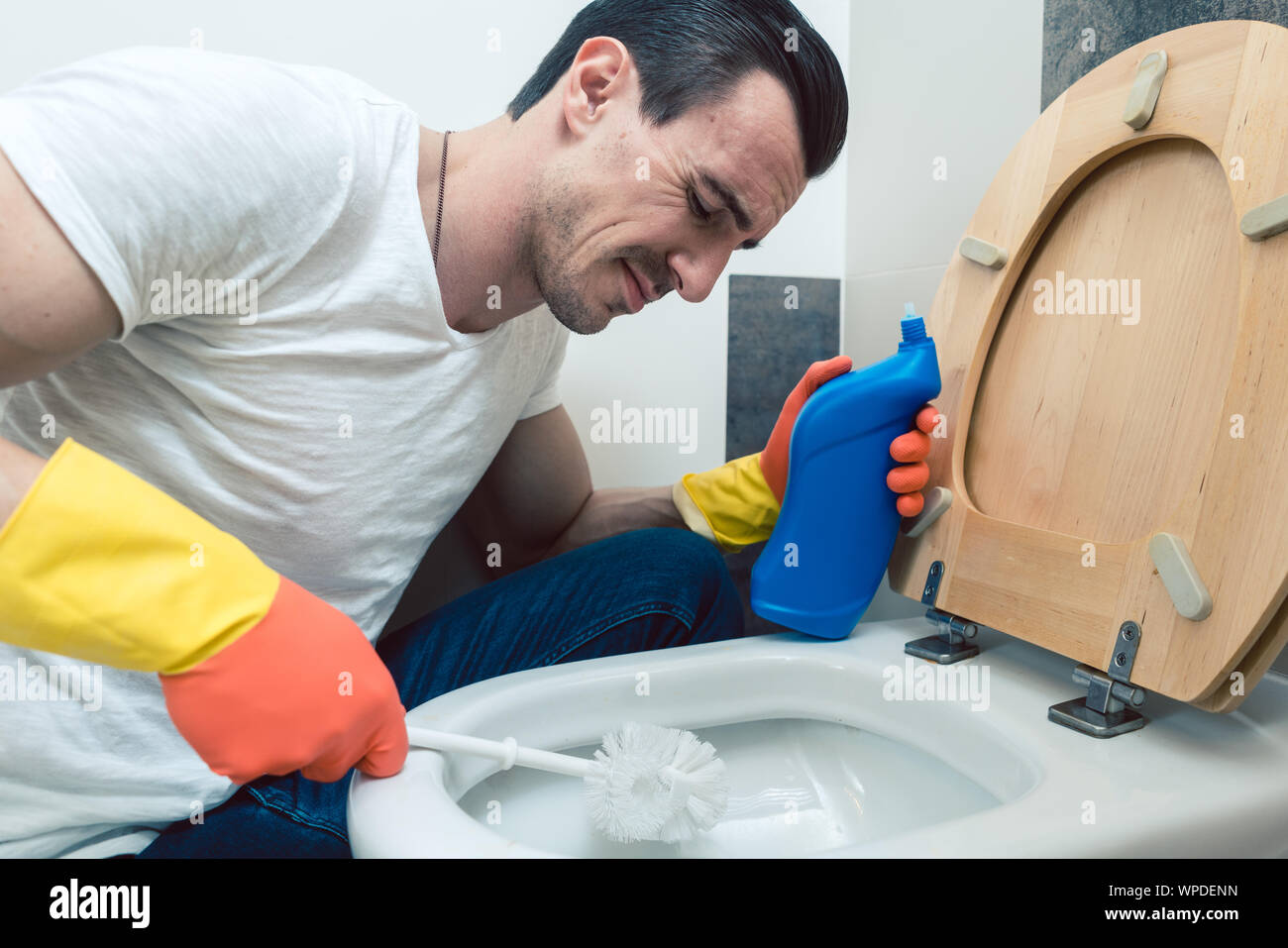 Cleaning toilet chores hires stock photography and images Alamy