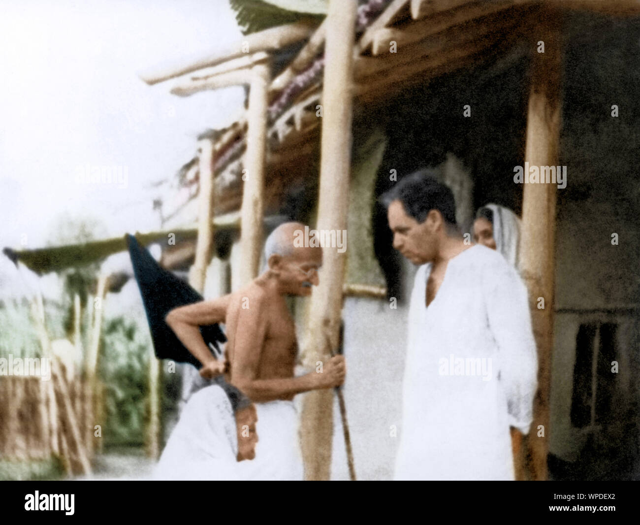 Mahatma Gandhi and American journalist Louis Fischer, Wardha, Maharashtra, India, Asia, June 1942 Stock Photo