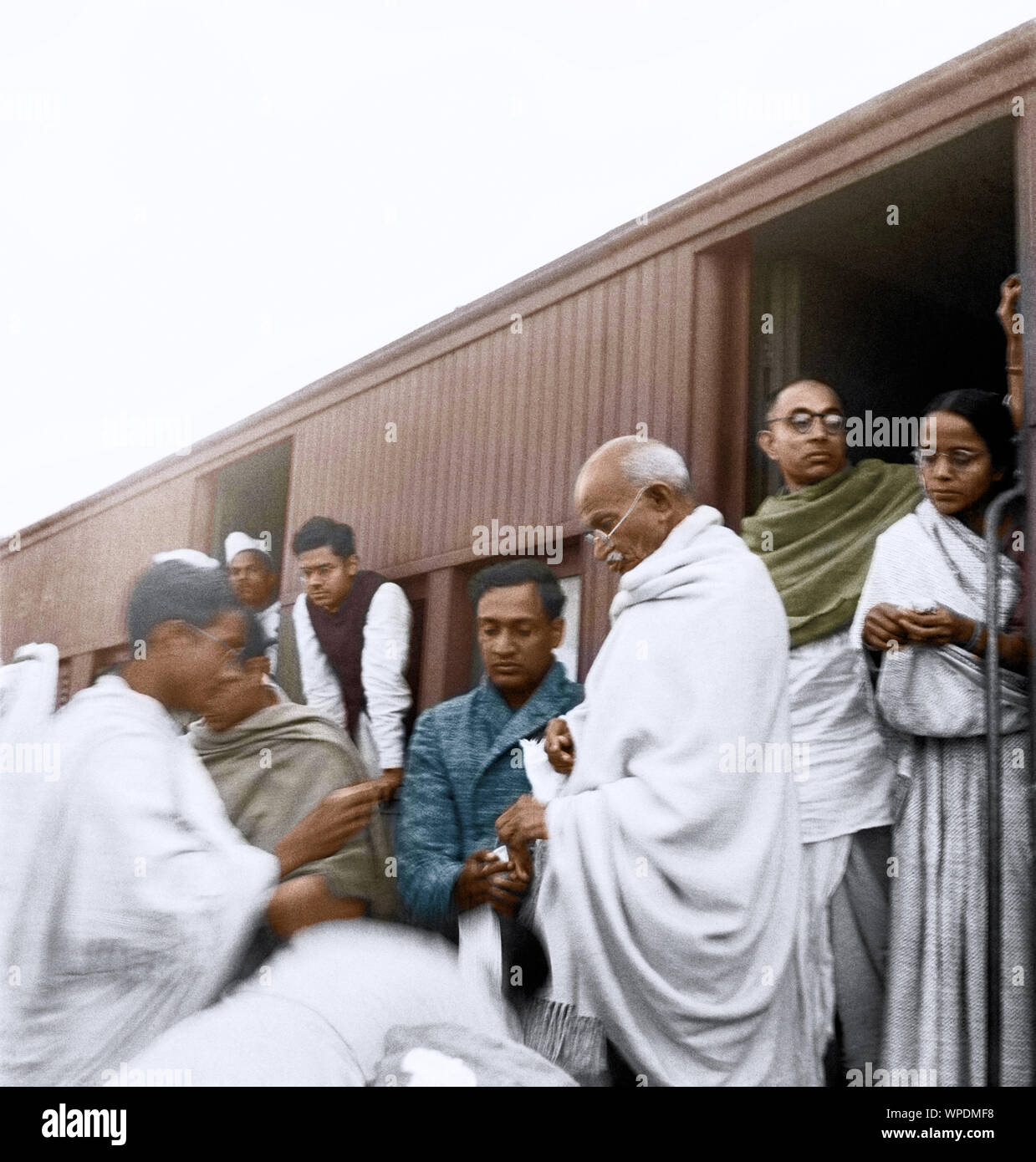 Mahatma Gandhi collecting donations for Harijan Fund in South India, Asia, January 1946 Stock Photo