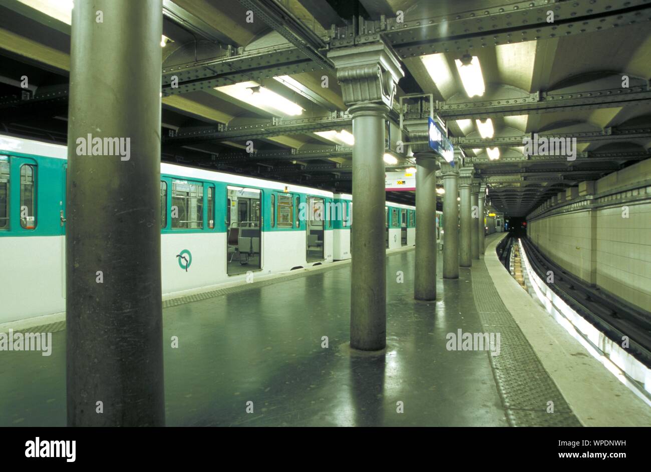 Paris, Metro, Porte d'Orleans Stock Photo - Alamy
