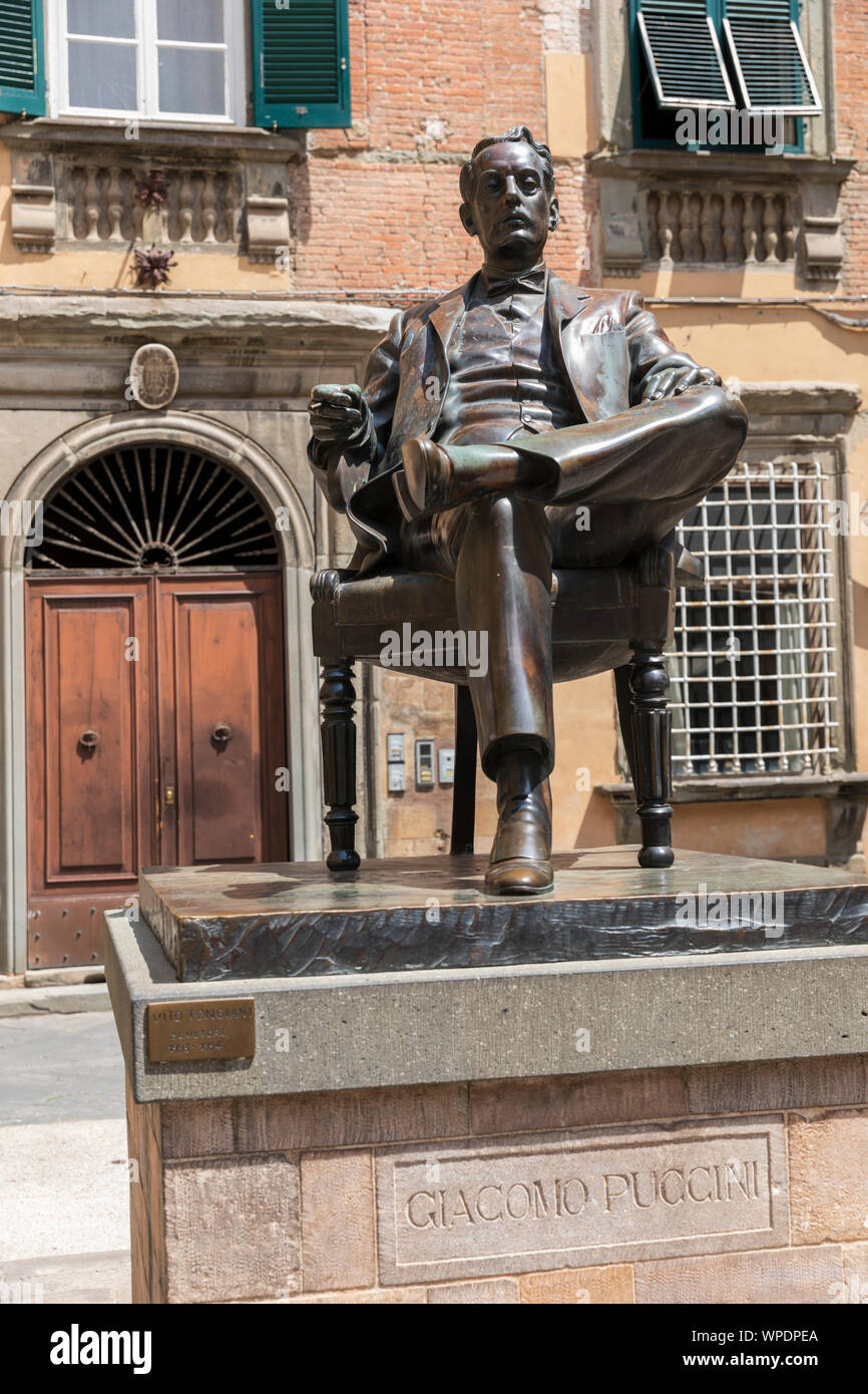 Bronze statue of the composer Giacomo Puccini in Lucca, Tuscany, Italy. Stock Photo