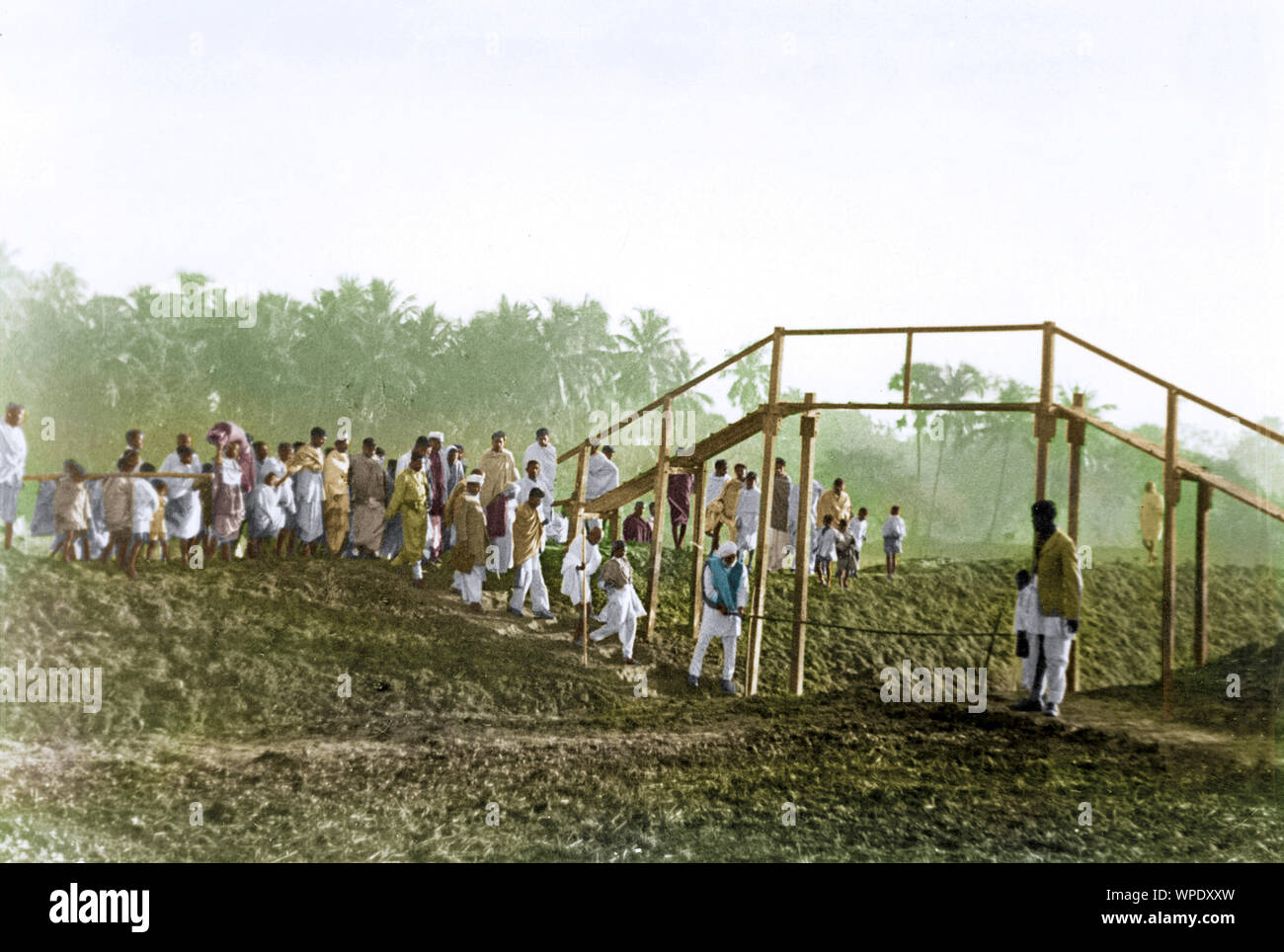 Mahatma Gandhi in village after Hindu Muslim riots, East Bengal, India, Asia, January 1947 Stock Photo