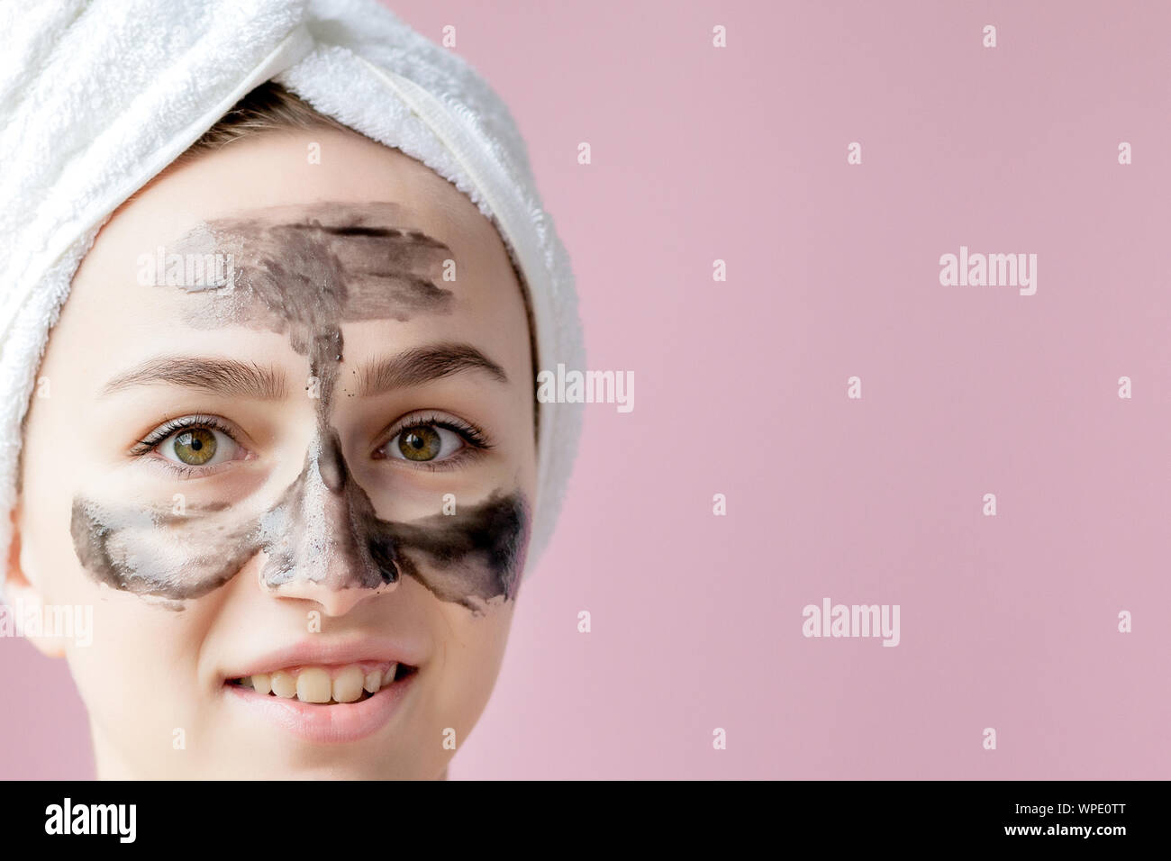 Download Peel Off Face Mask High Resolution Stock Photography And Images Alamy PSD Mockup Templates