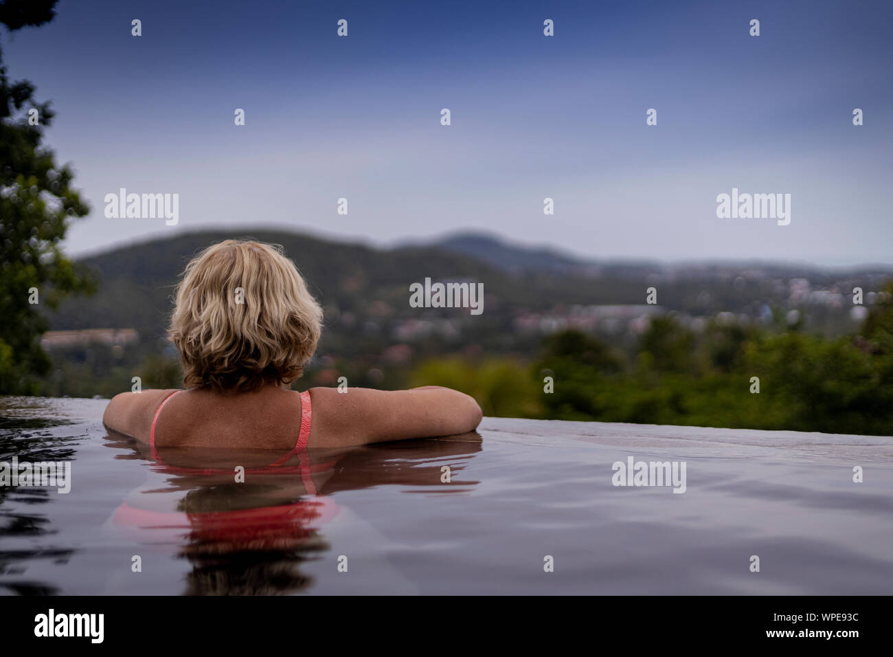 Our lady of beautiful hi-res stock photography and images - Alamy