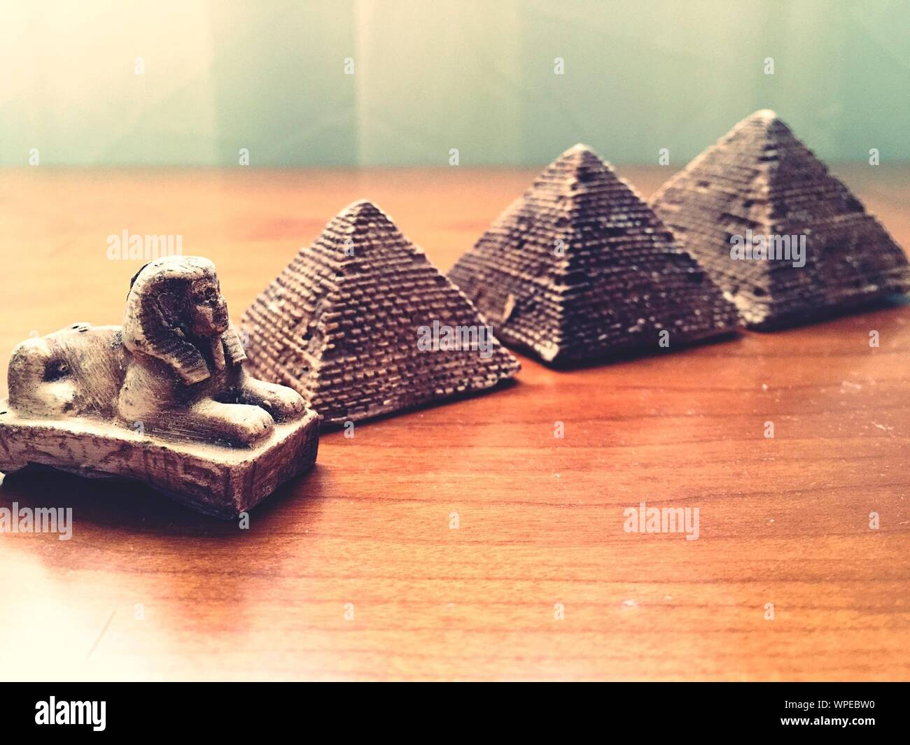 Replica Of The Sphinx And Pyramid On Table At Home Stock Photo Alamy