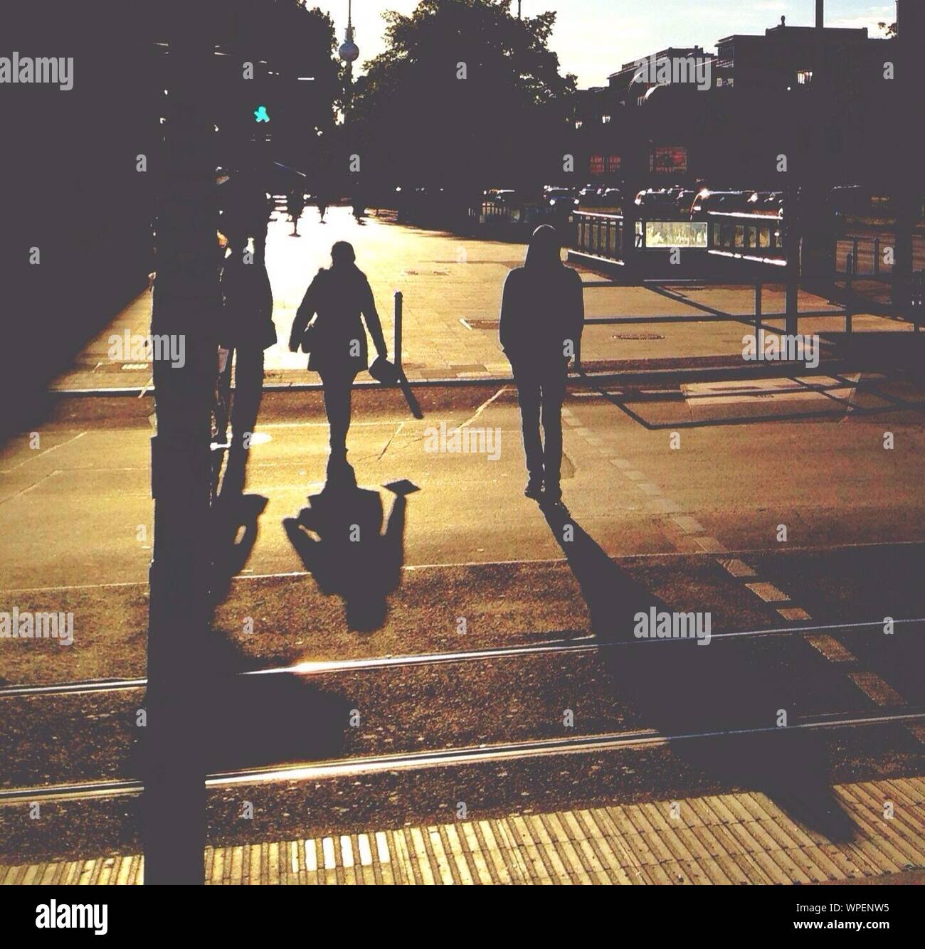 Silhouette pedestrian crossing High Resolution Stock Photography and