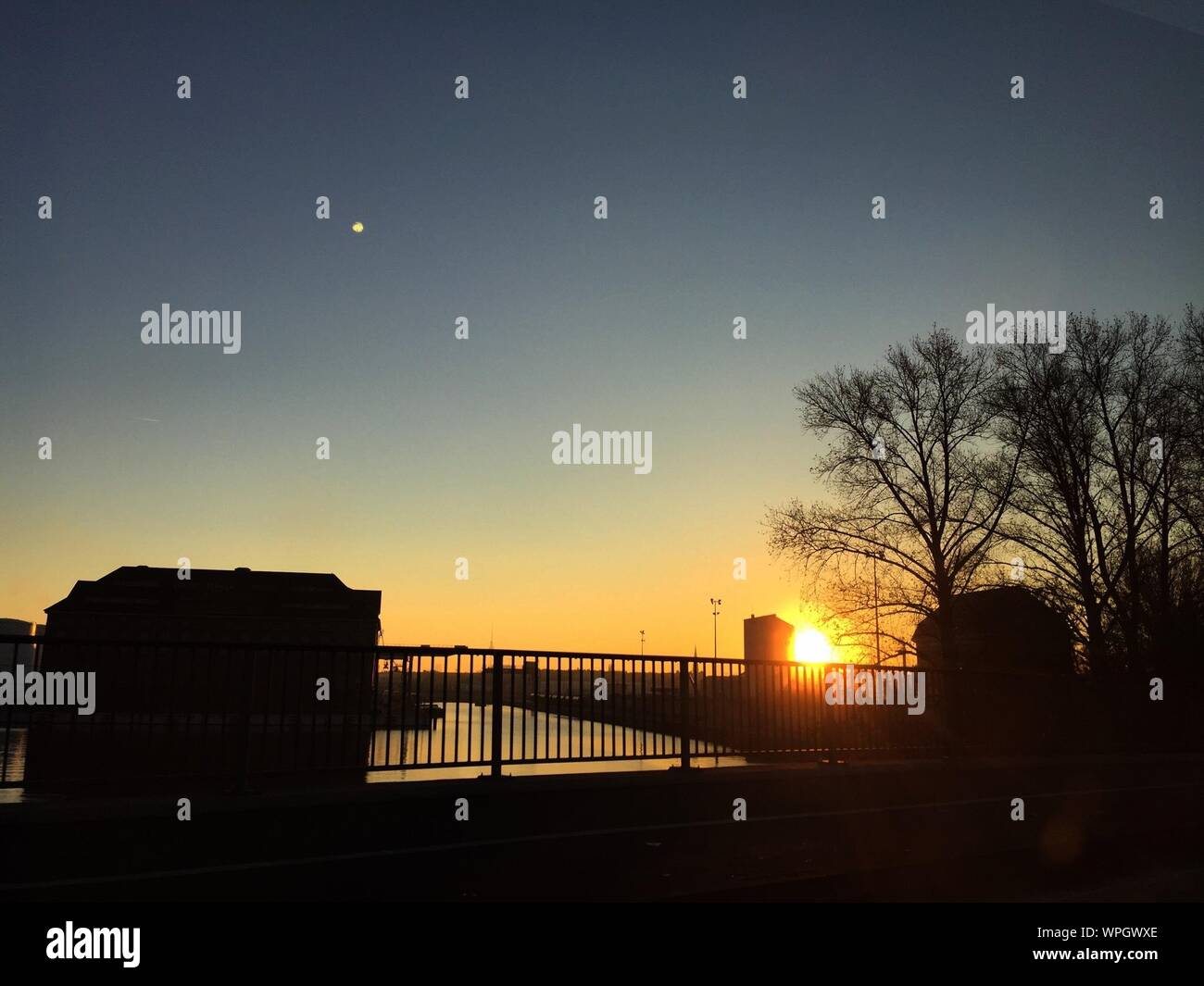 Silhouette railing hi-res stock photography and images - Alamy