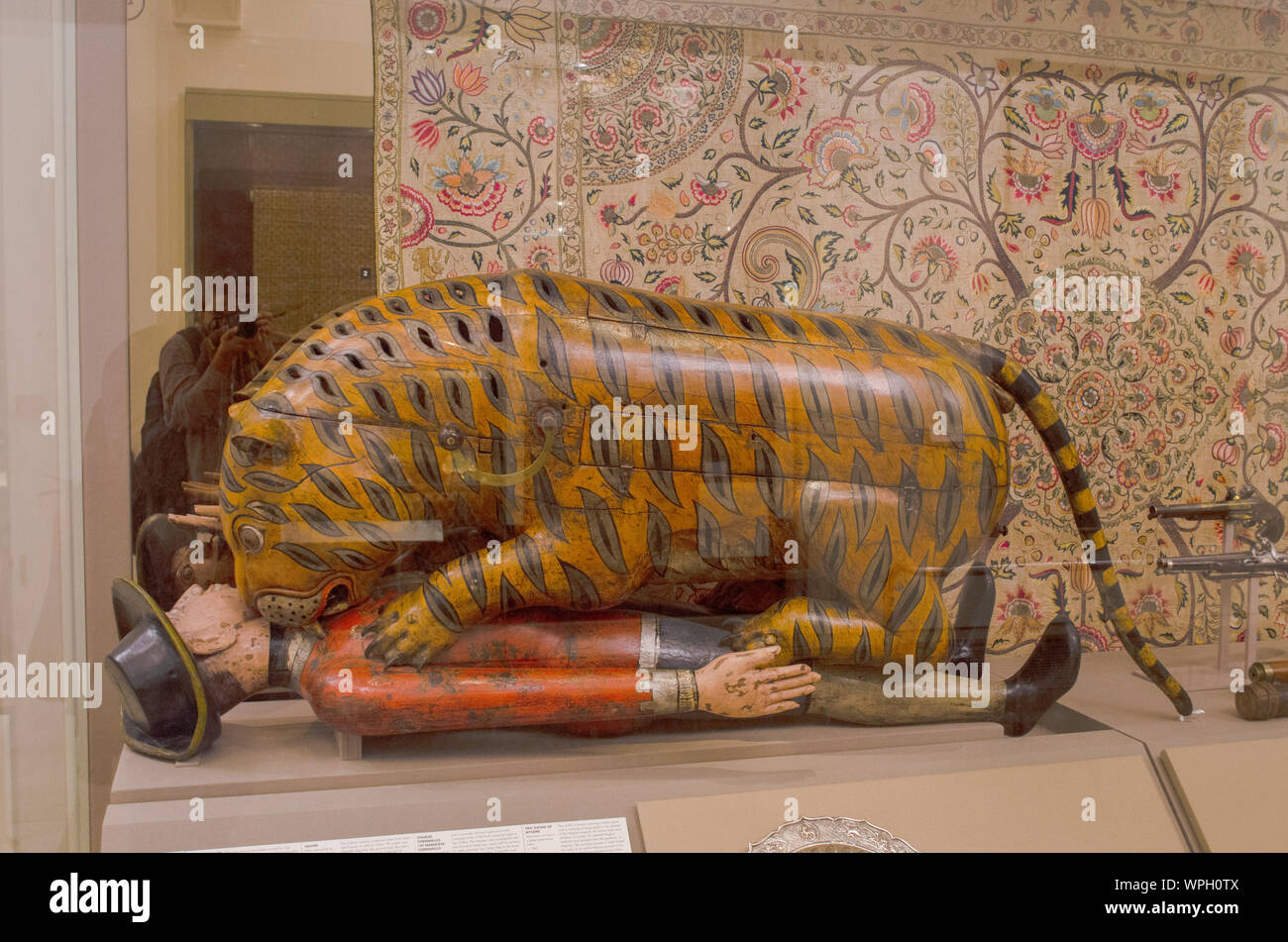 【ペーパークラフト】ヴィクトリア&アルバート博物館/Tippoo’s Tiger Tipu's Tiger at the Victoria and Albert Museum - YouTube