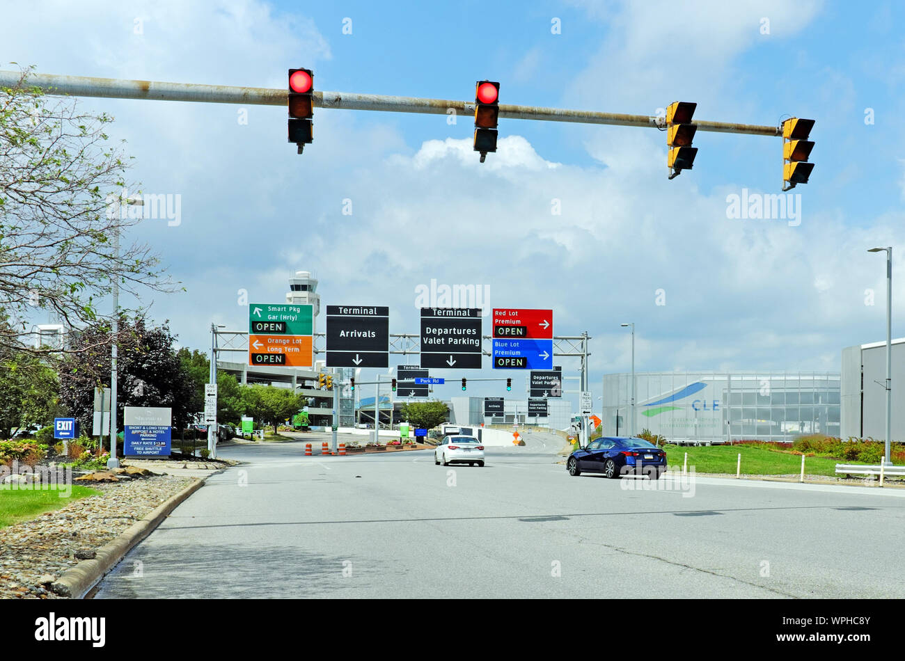 Cleveland hopkins airport roadway entrance hires stock photography and