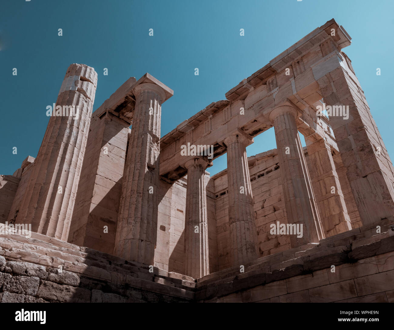 Greek architeture hi-res stock photography and images - Alamy