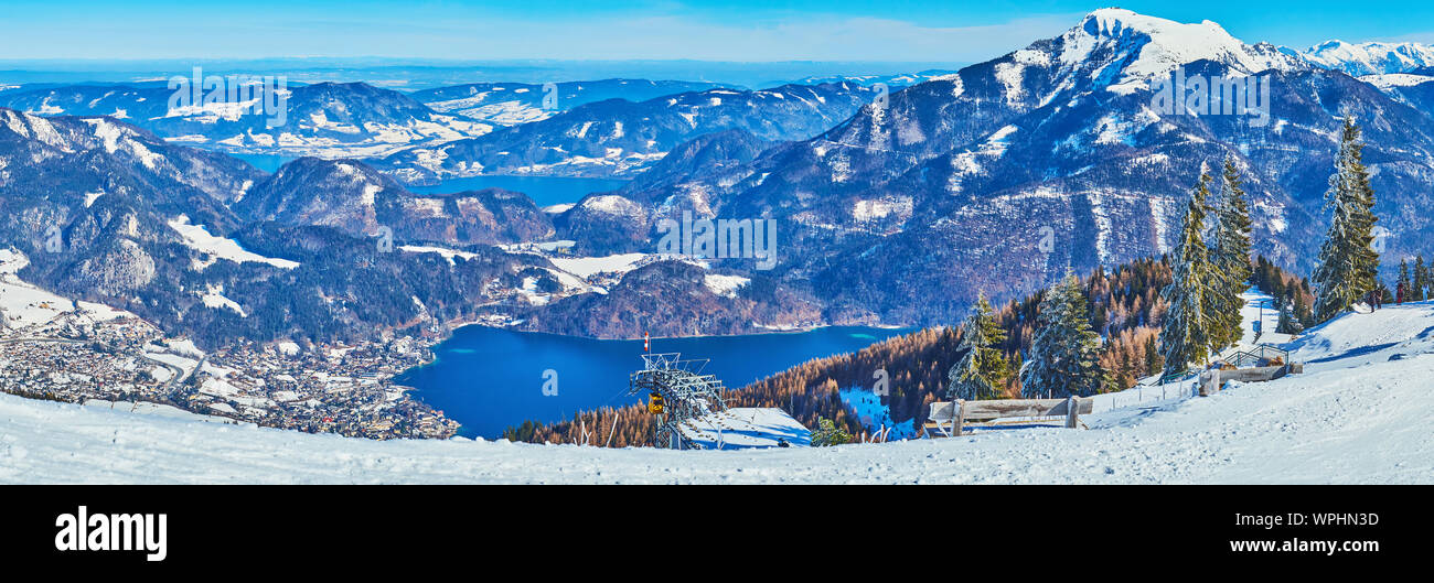 Enjoy the winter vacation in Salzkammergut region, famous for the best Alpine landscapes, comfortable ski areas and pure lakes, such the Wolfgangsee, Stock Photo