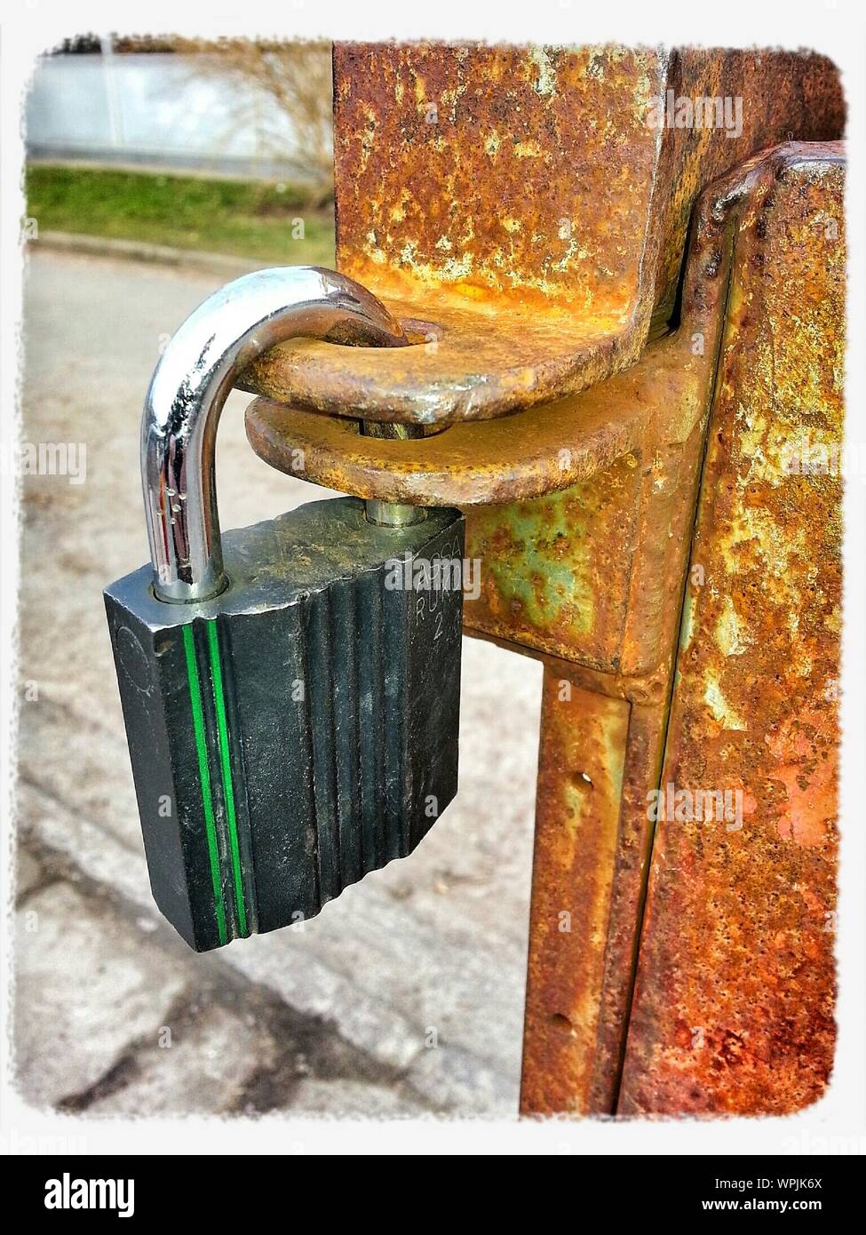 Rusty Lock Gate Old rusty gate hi-res stock photography and images - Alamy
