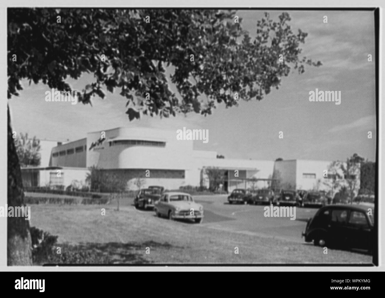 Lord & Taylor, business in Scarsdale, New York Stock Photo Alamy