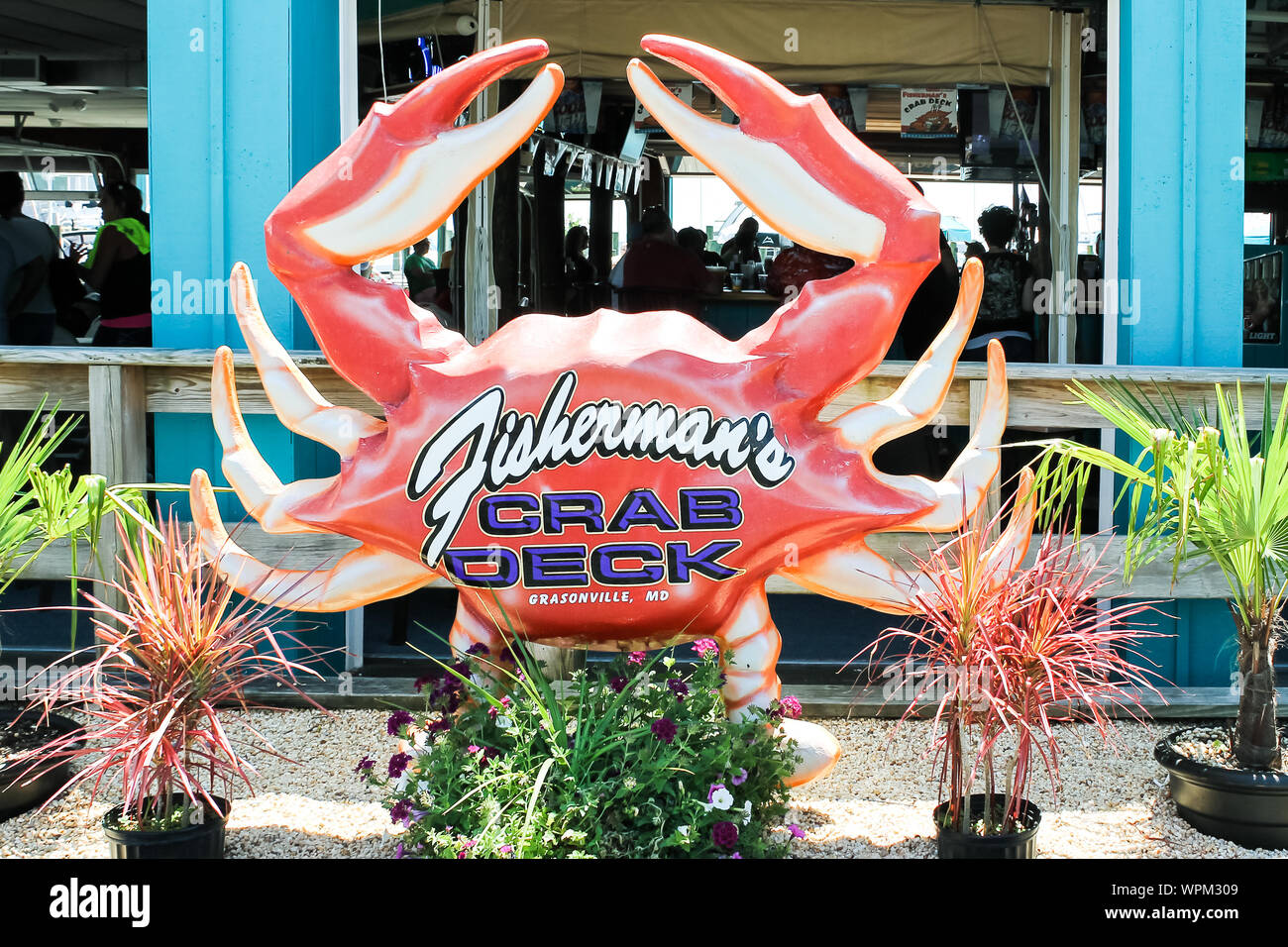 Crab Deck sign outside Fisherman's Inn restaurant Stock Photo Alamy