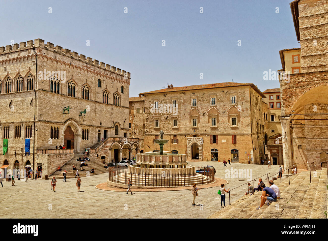 The Fontana Maggiore and the National Gallery of Umbriain the Piazza IV Novembre at Perugia in Umbria Province, Italy. Stock Photo