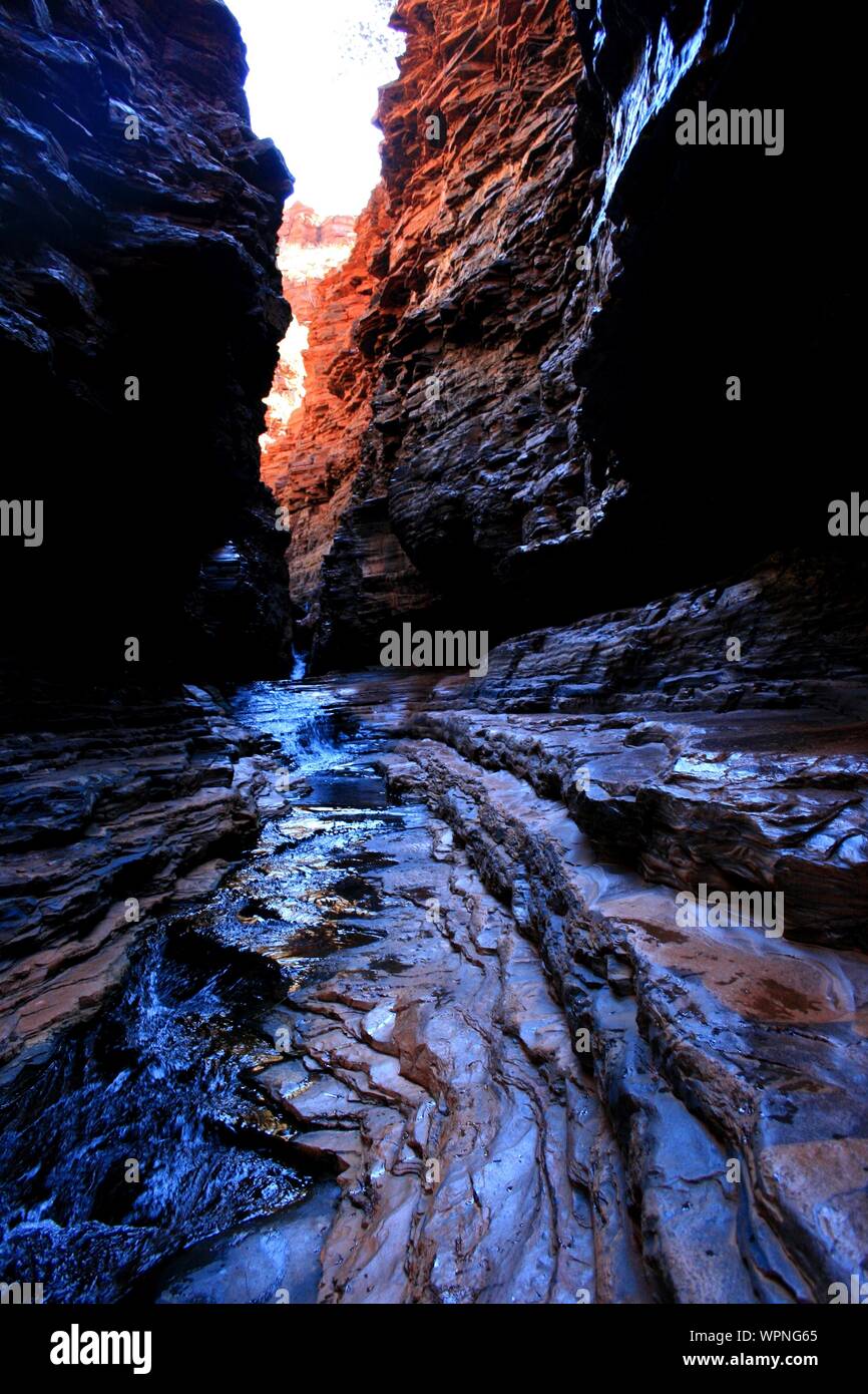 Hiking and swimming in Karijini National-Park, Western Australia with ...