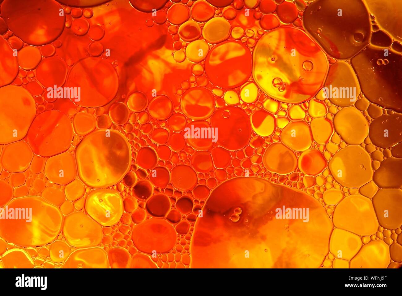 Oil water bubbles hi-res stock photography and images - Alamy