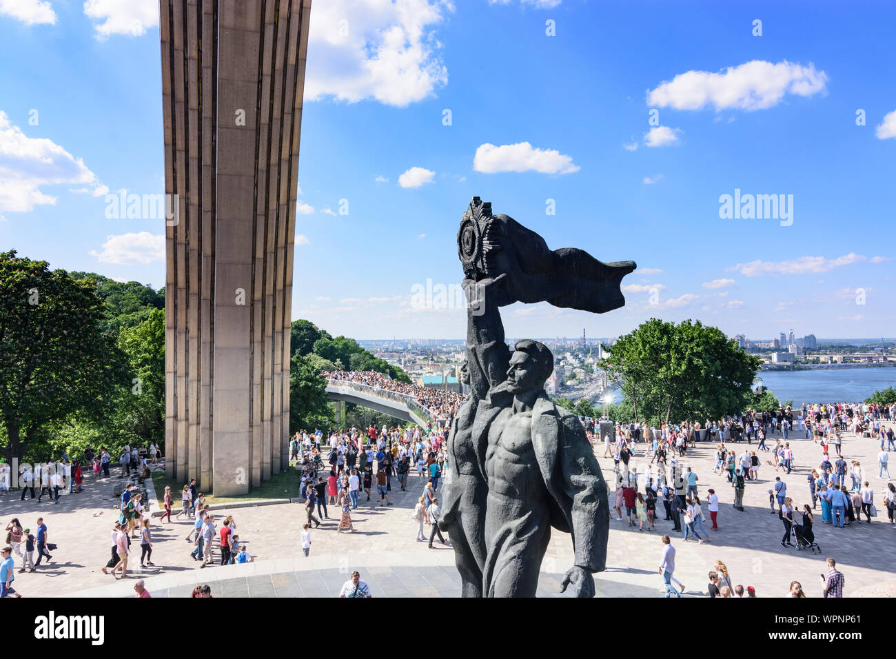 Kiev, Kyiv People's Friendship Arch (Friendship of Nations Monument