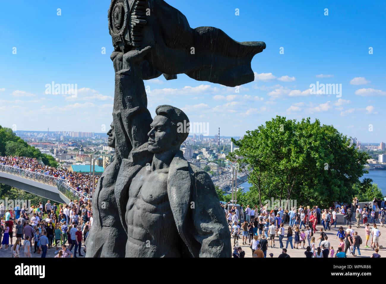 Kiev, Kyiv People's Friendship Arch (Friendship of Nations Monument