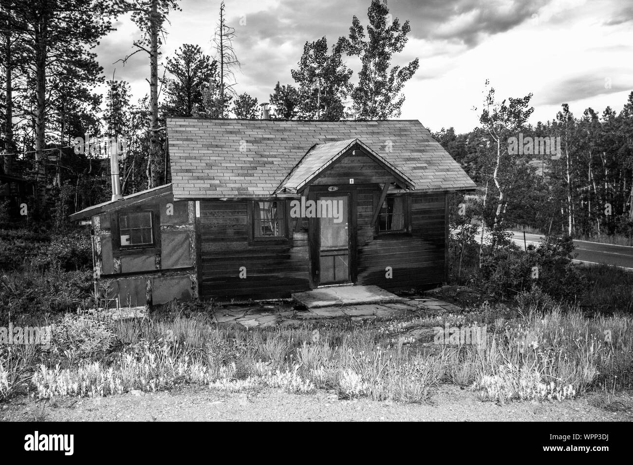 Mountain abandoned home Black and White Stock Photos & Images - Alamy