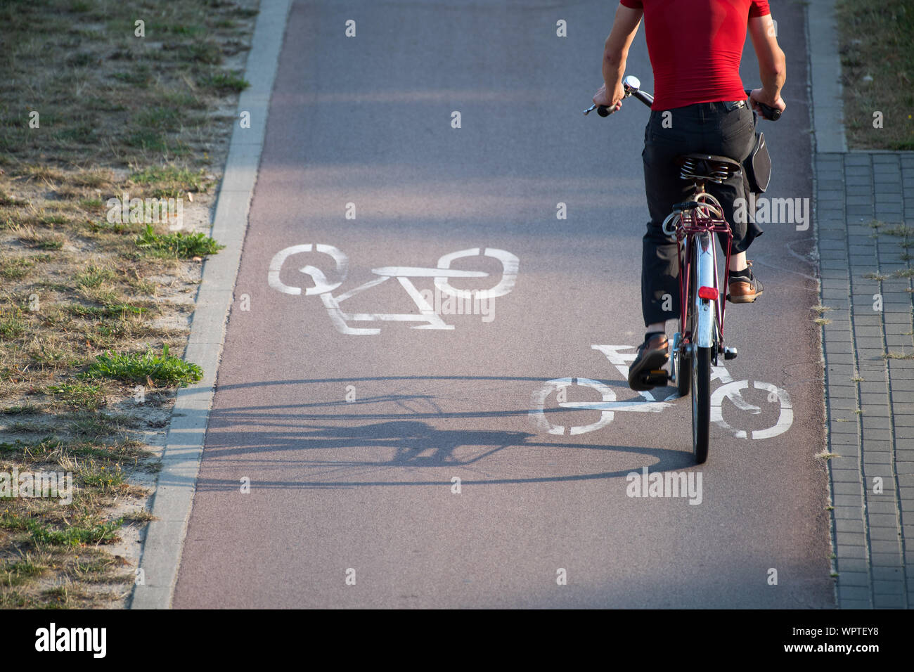 Cycling infrastructure hires stock photography and images Alamy