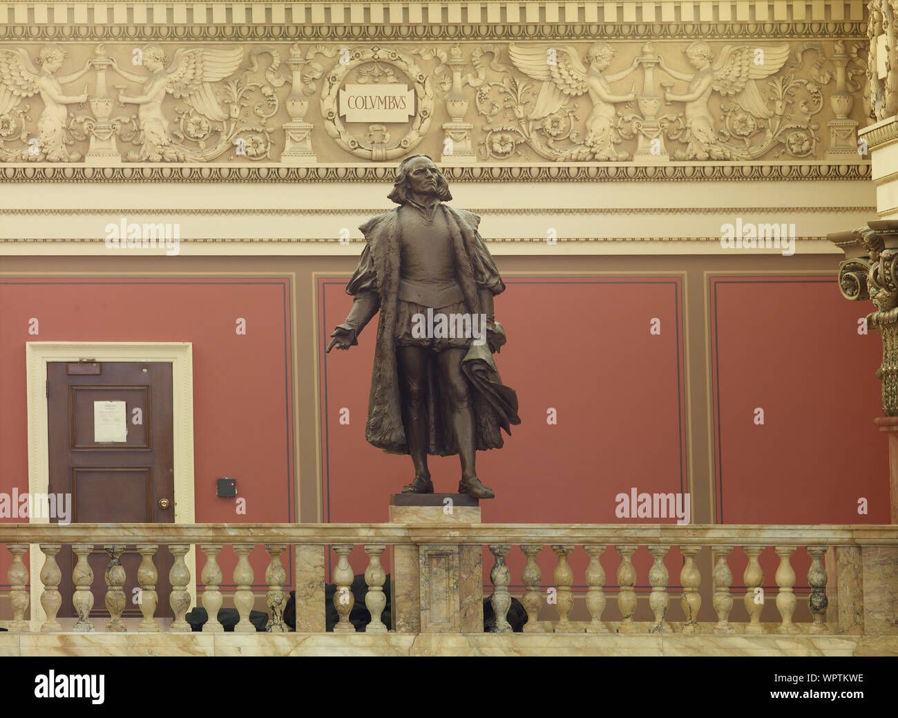 Main Reading Room. Portrait statue of Columbus along the balustrade