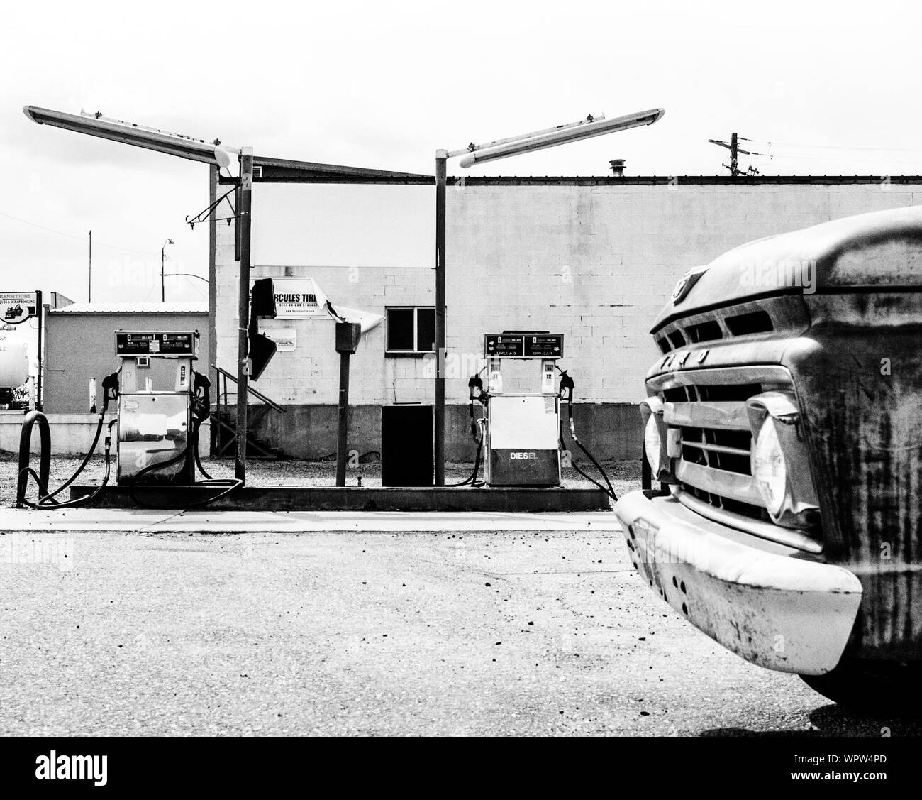 Truck at gas station hires stock photography and images Alamy