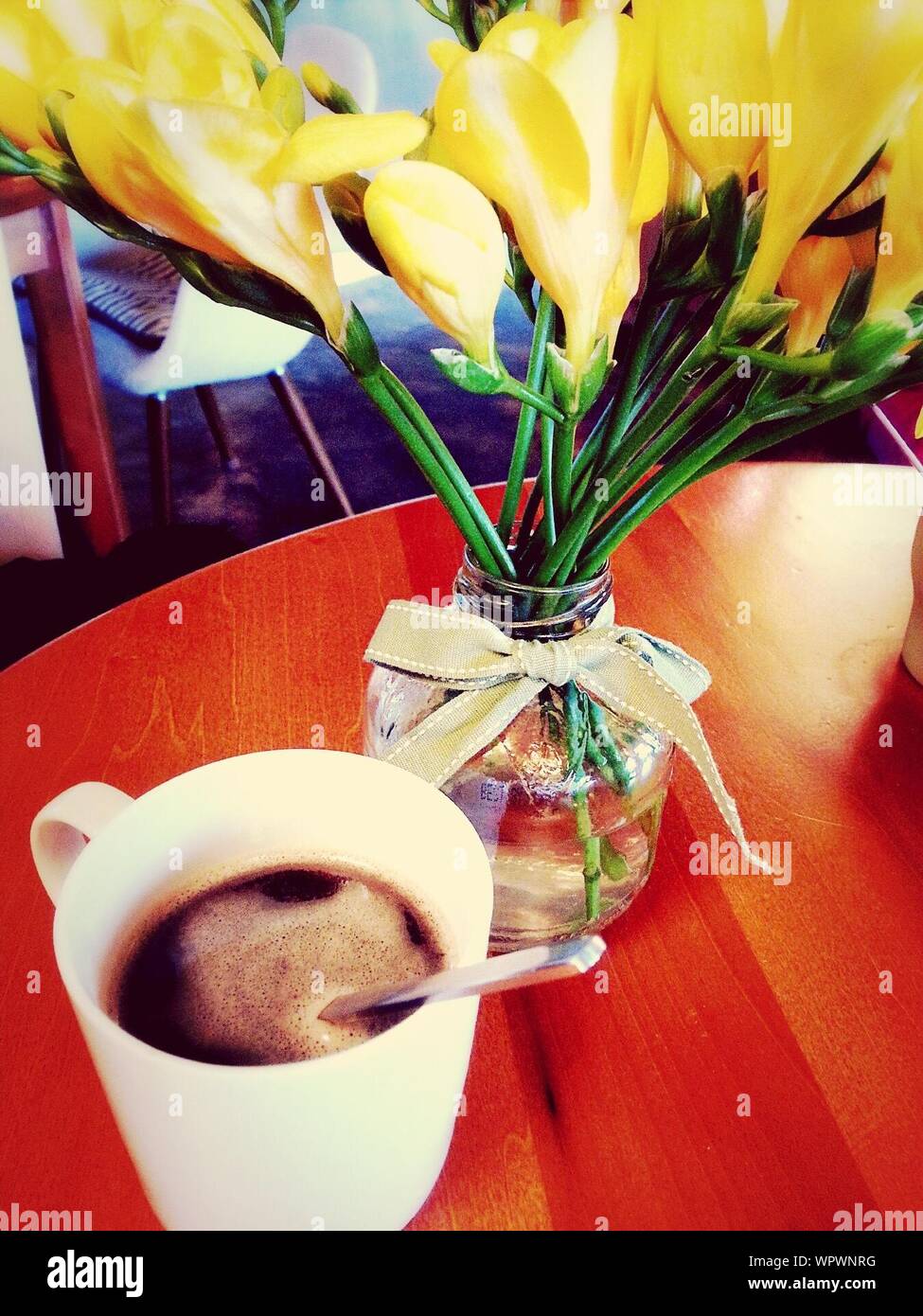 Vase cup hires stock photography and images Alamy