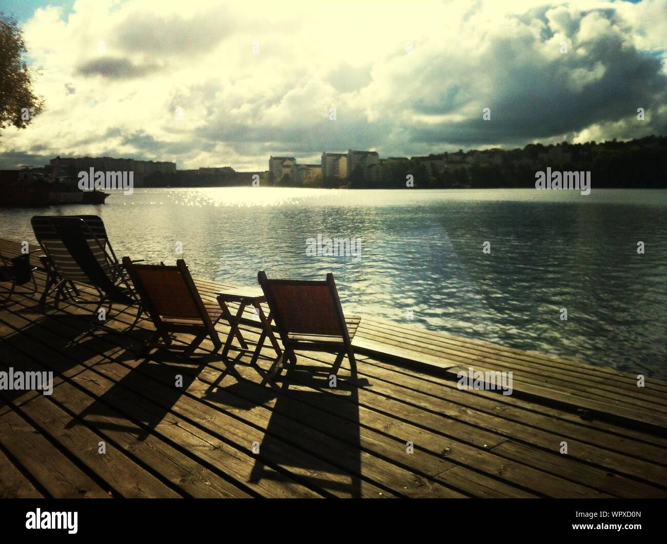Deck chairs by the sea hi-res stock photography and images - Alamy