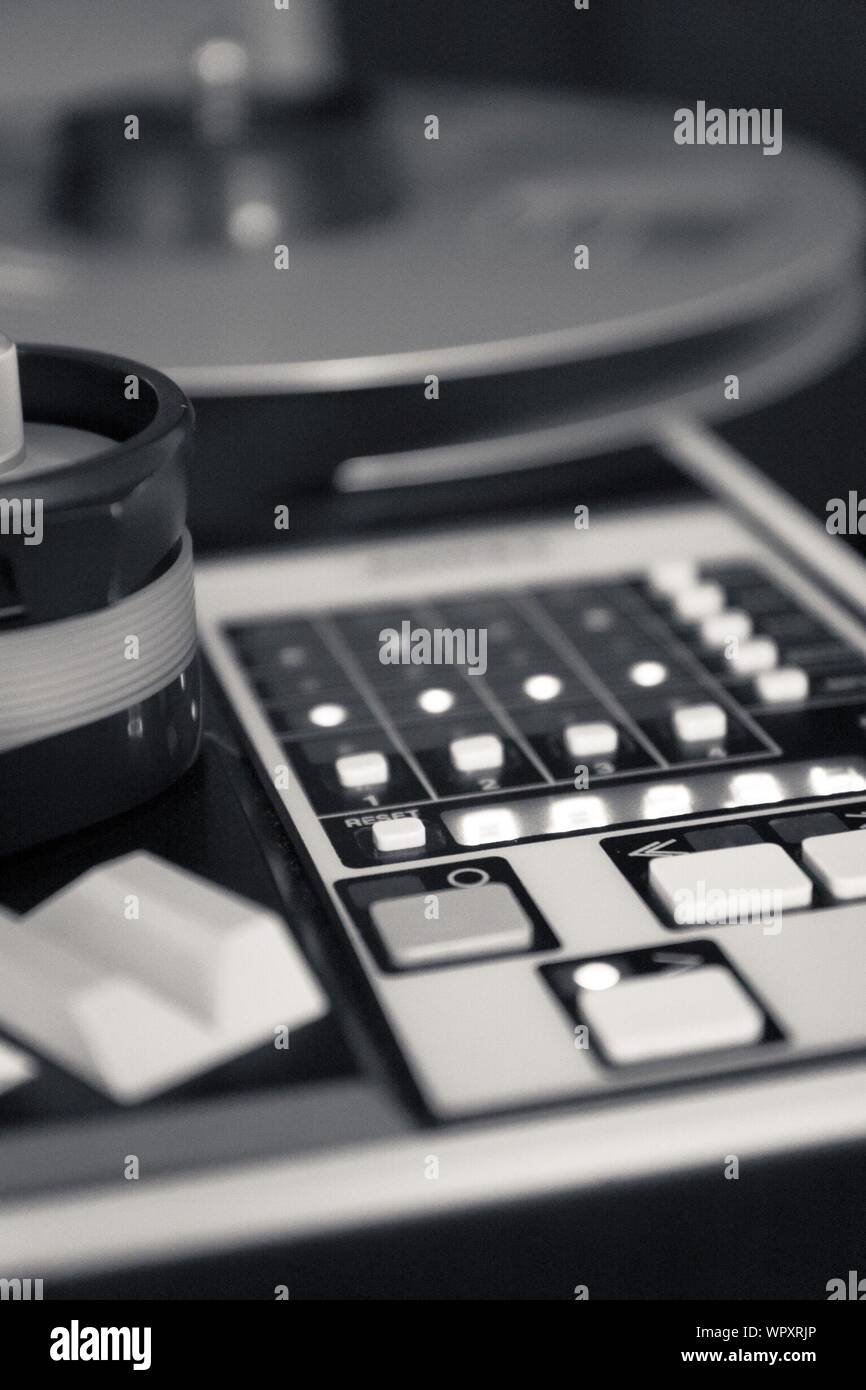 Analog sound recording hires stock photography and images Alamy