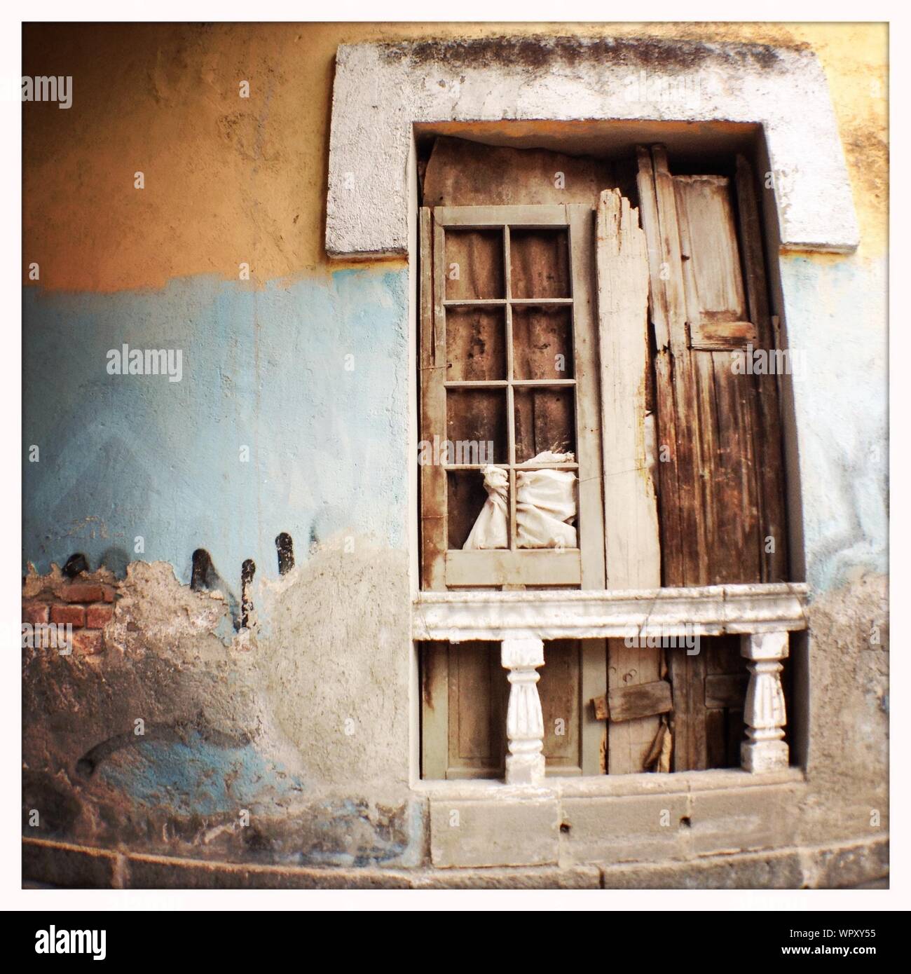 Weathered Window Feature Feature window Cut Out Stock Images & Pictures - Alamy