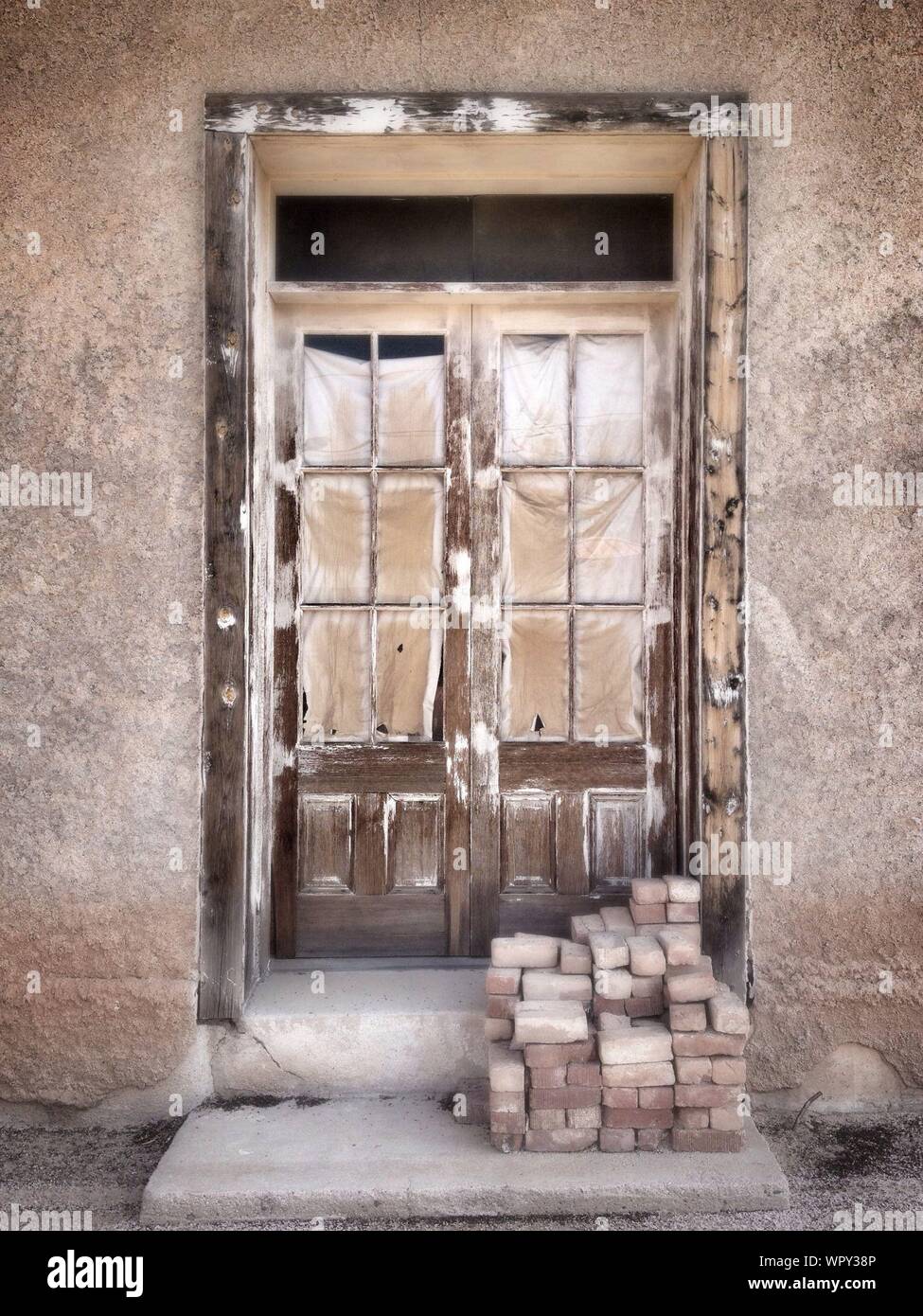 Outside wood stack hi-res stock photography and images - Alamy