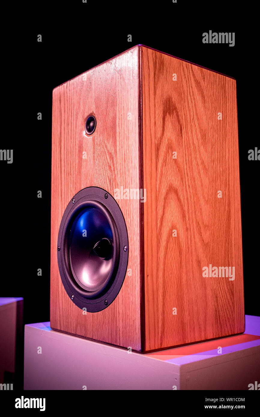 Hi fidelity hires stock photography and images Alamy