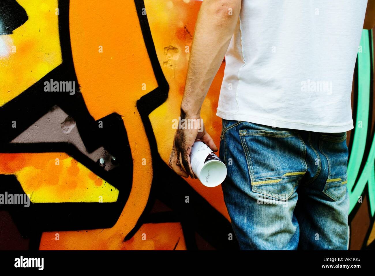 Spray painting wall hi-res stock photography and images - Alamy
