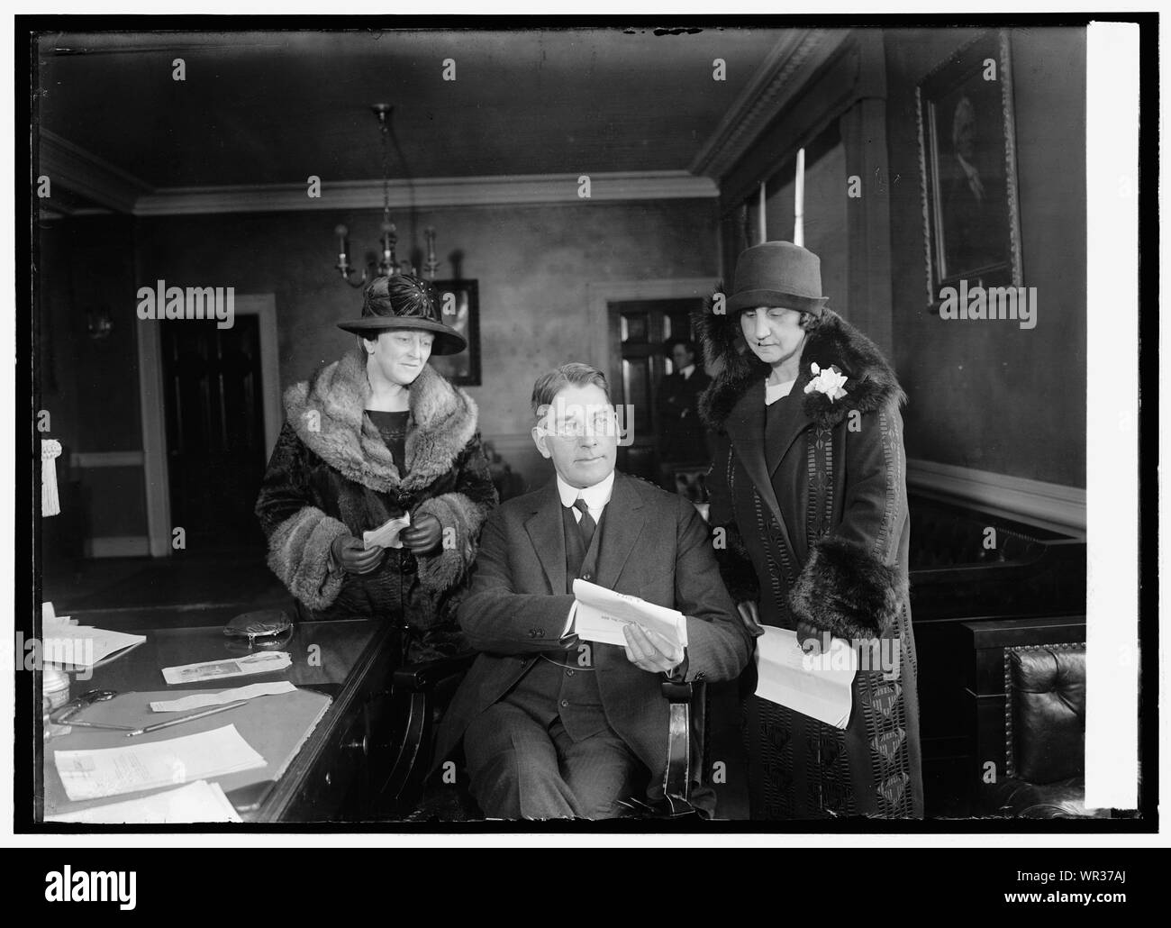 28 sec hires stock photography and images Alamy