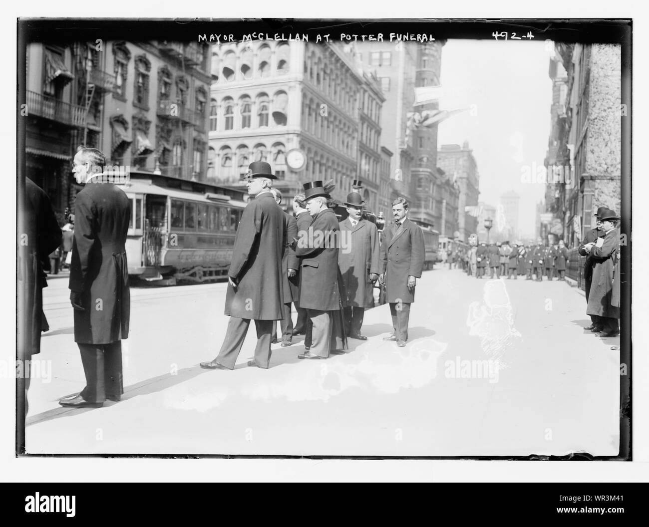 Mayor McClellan at Potter funeral Stock Photo Alamy