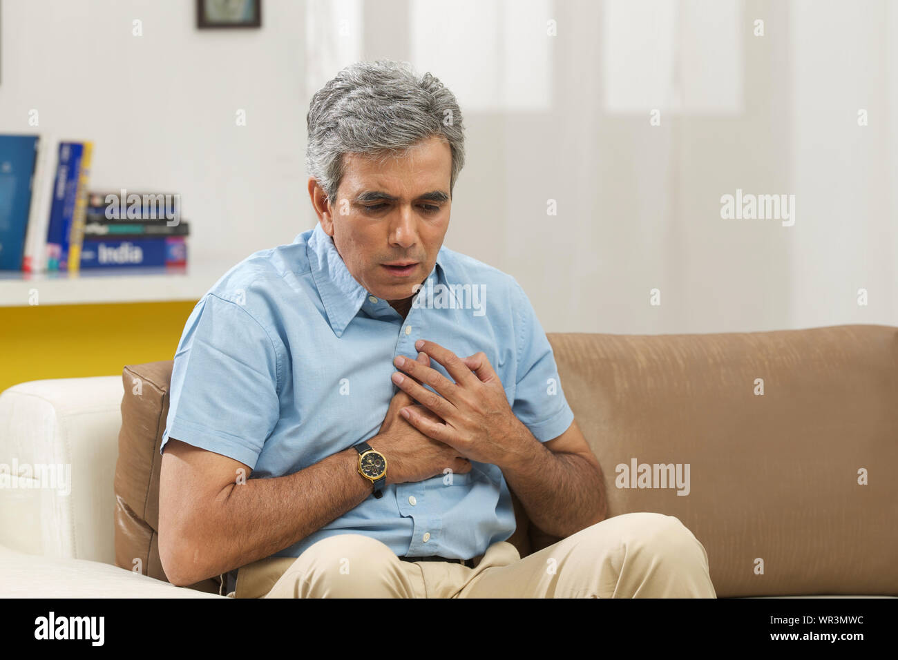 Old man chest pain hires stock photography and images Alamy