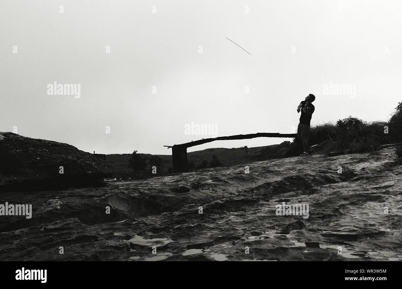 Throwing stick hires stock photography and images Alamy