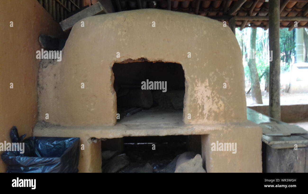 Firewood hut hires stock photography and images Alamy