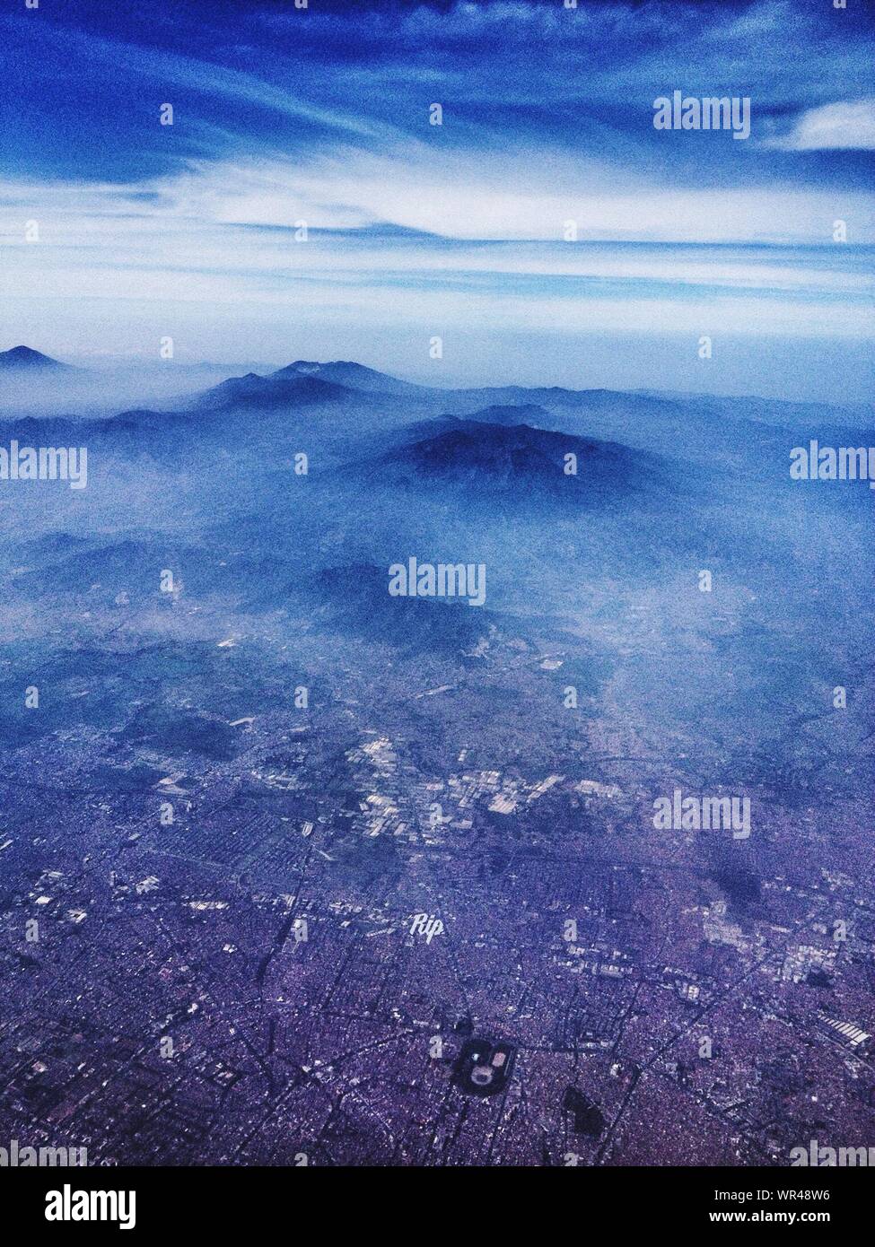 City mist hires stock photography and images Alamy