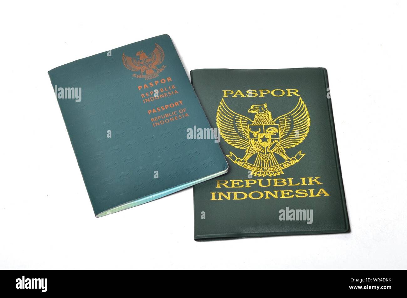 Passports hi-res stock photography and images - Alamy