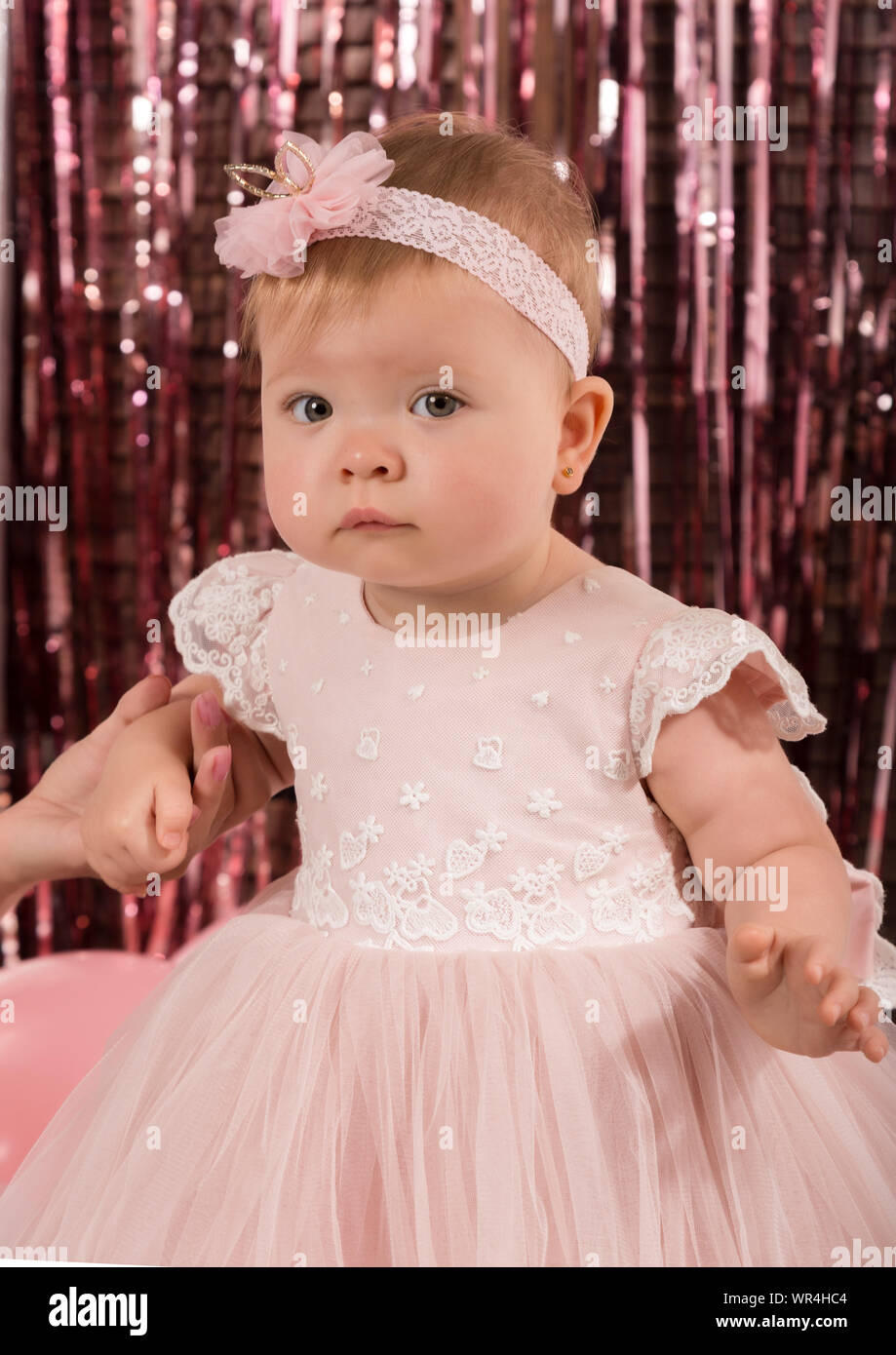 Babe in arms hi-res stock photography and images - Alamy