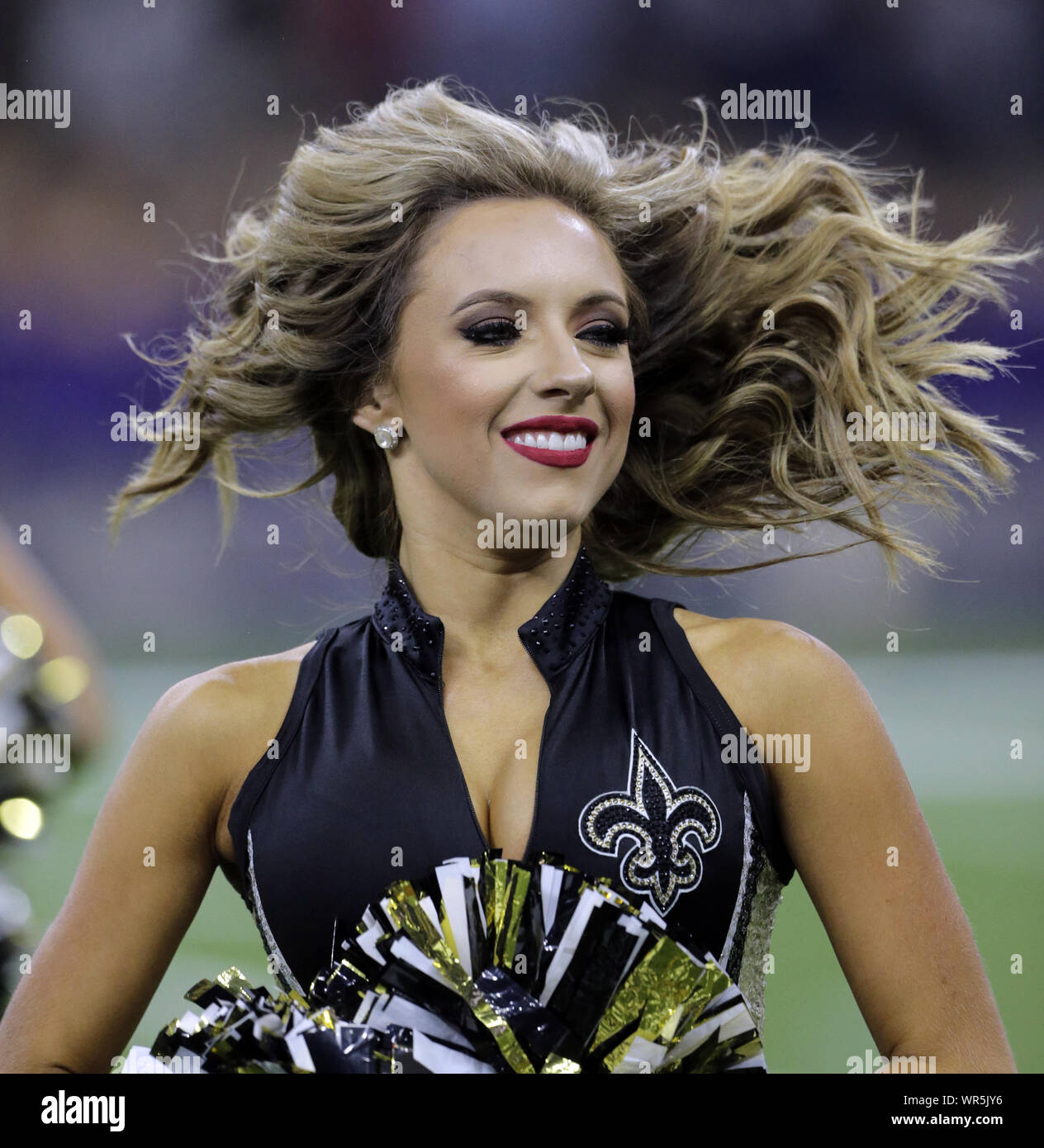 New Orleans, United States. 09th Sep, 2019. A New Orleans Saints cheerleader entertains the