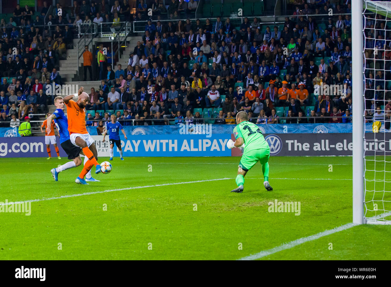 Estonia Goalkeeper Stock Photos & Estonia Goalkeeper Stock ... - 1300 x 956 jpeg 241kB