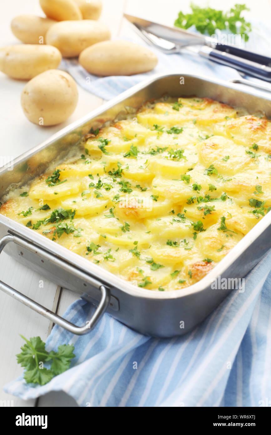 Potatoes Au Gratin In An Oven Dish Stock Photo Alamy