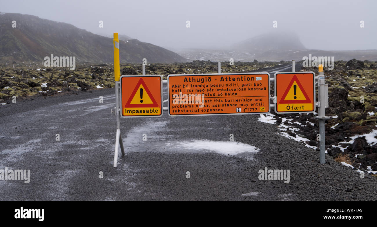Seasonal Road closure sign in back country of Iceland, Access only  permitted in summer Stock Photo - Alamy