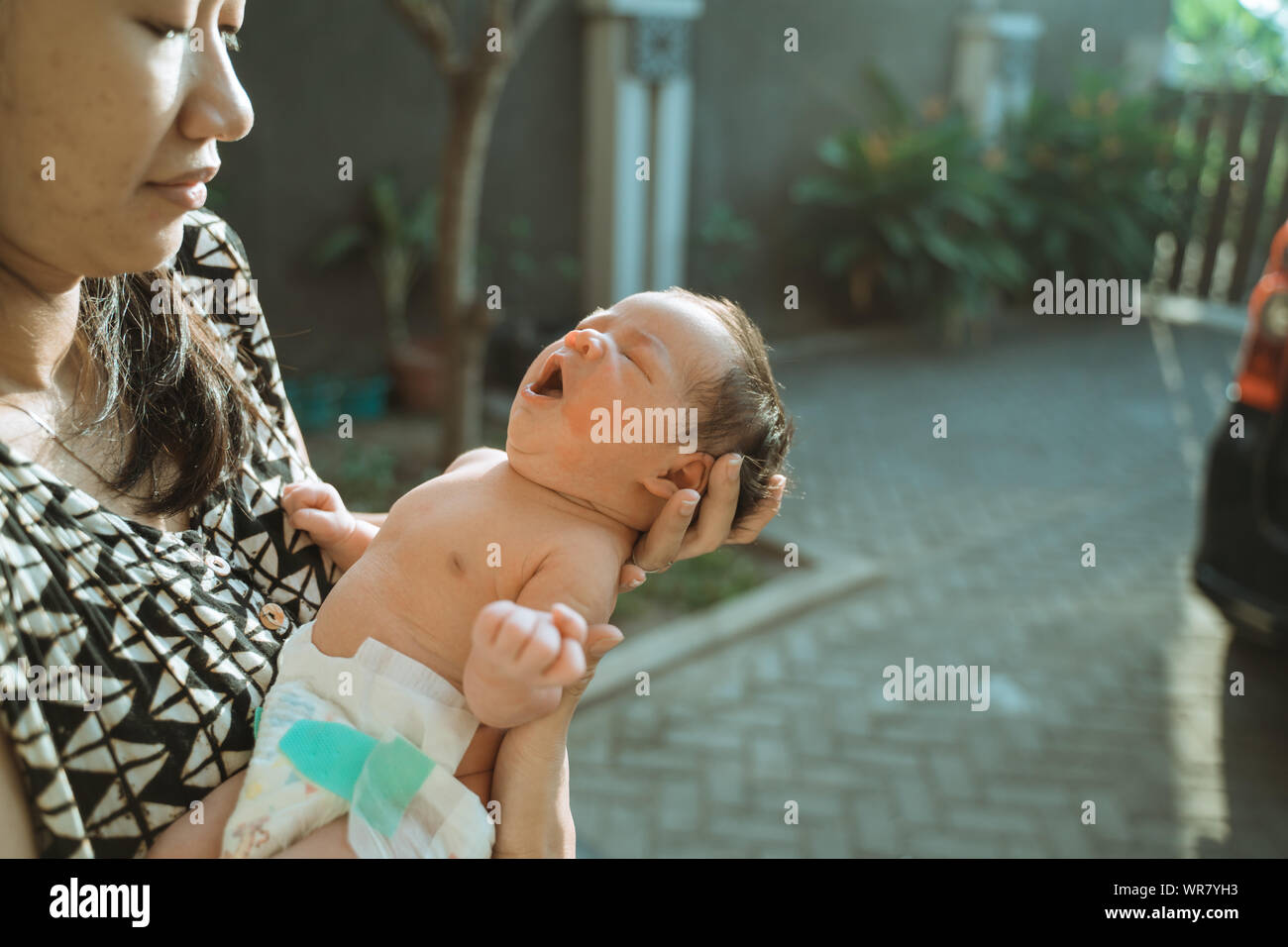 Asian mother with newborn hi-res stock photography and images - Alamy